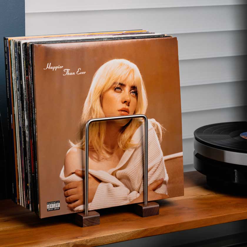 Optage Audi mini holder near turntable