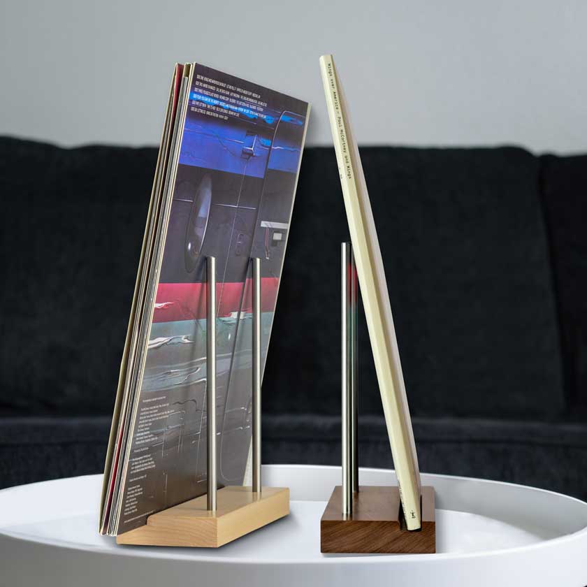 optage audio tabletop record display on table